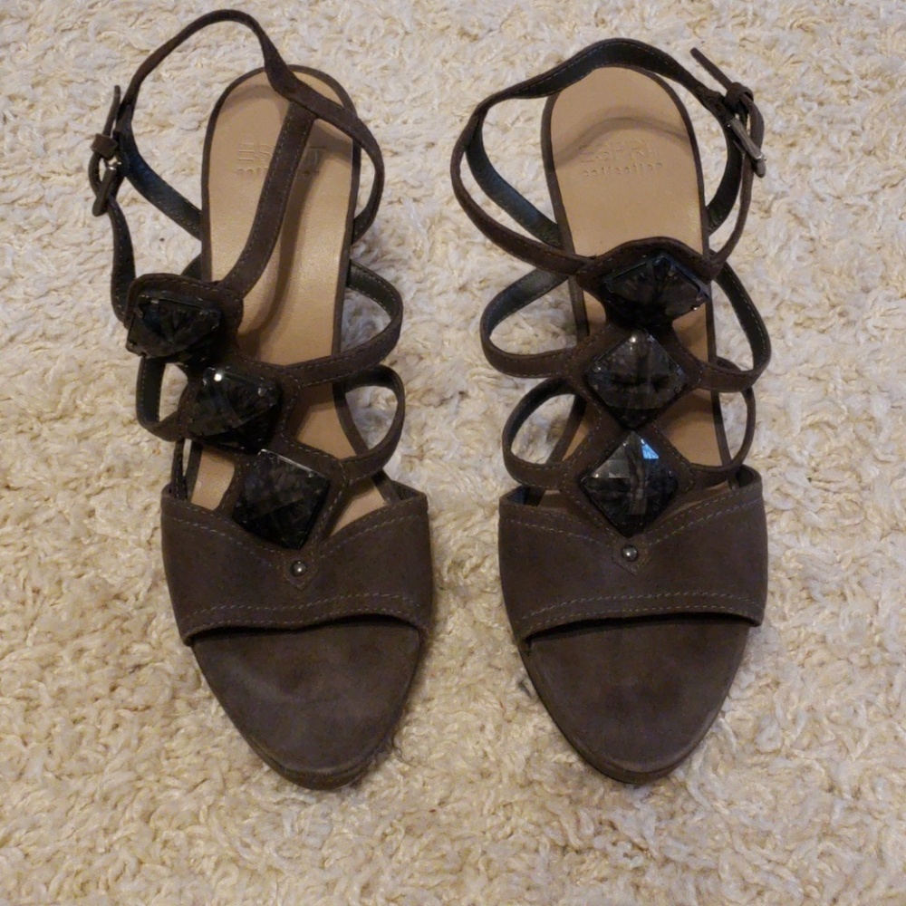 Esprit heeled sandal. Size 8,5/ 9 US